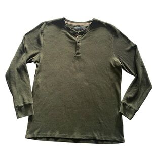 Men's Olive Green North River Outfitters long sleeve shirt.